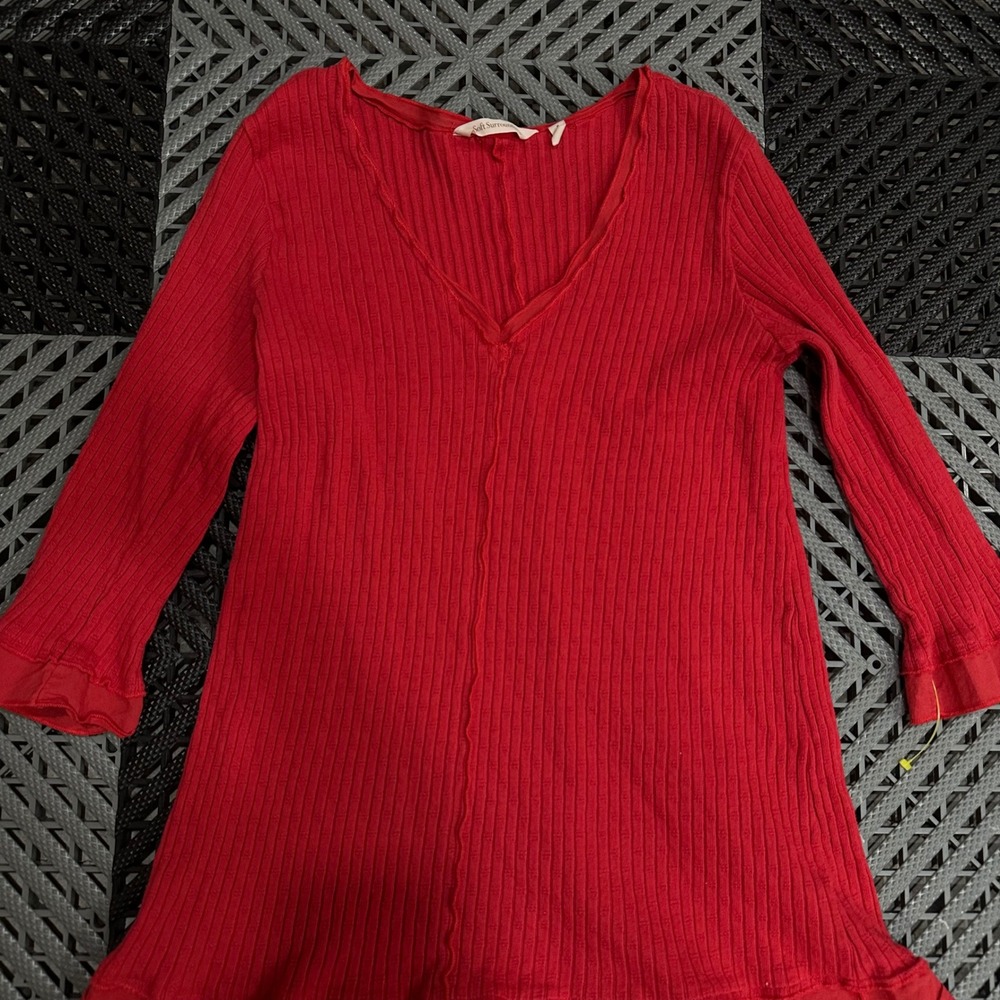 Soft Surroundings Red Ribbed V-Neck Tunic Top Ruffle Hem 3/4 Sleeve Small - Picture 2 of 6